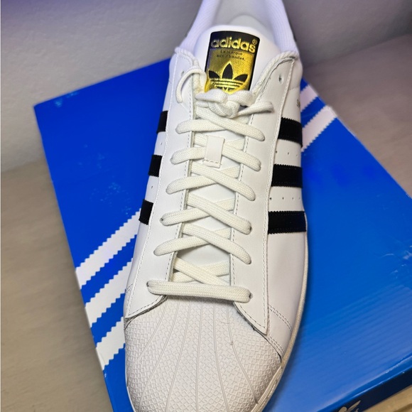 Adidas Superstar Men’s Size 19 – White & Black – RARE – New in Box - Picture 6 of 10